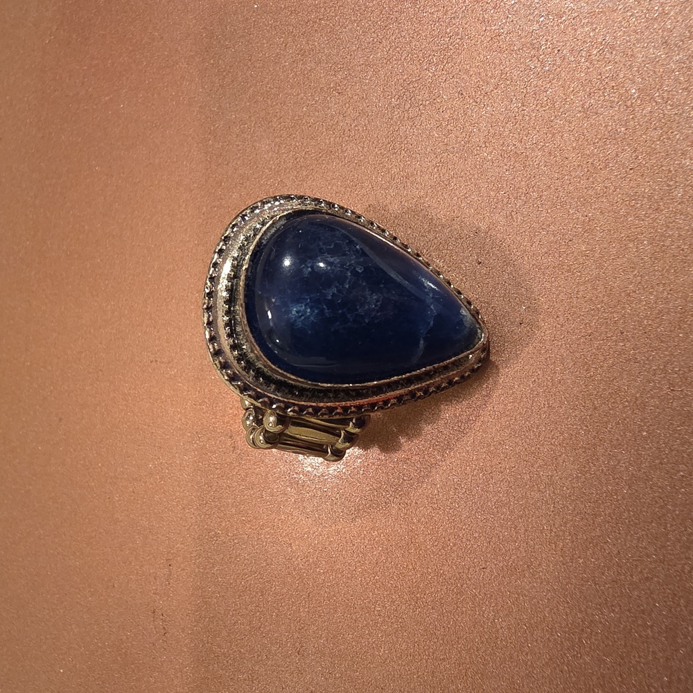 Elegant Silver and Blue Stone Ring